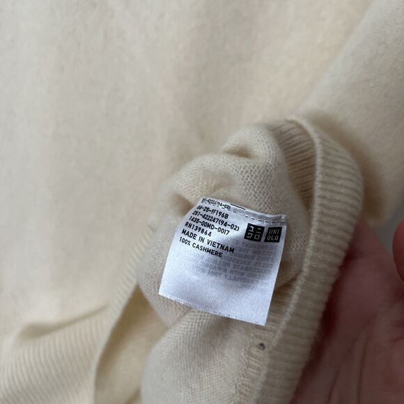 Uniqlo Turtleneck Sweater Womens Small Cashmere Cream Oversized Quiet Luxury - Picture 3 of 7